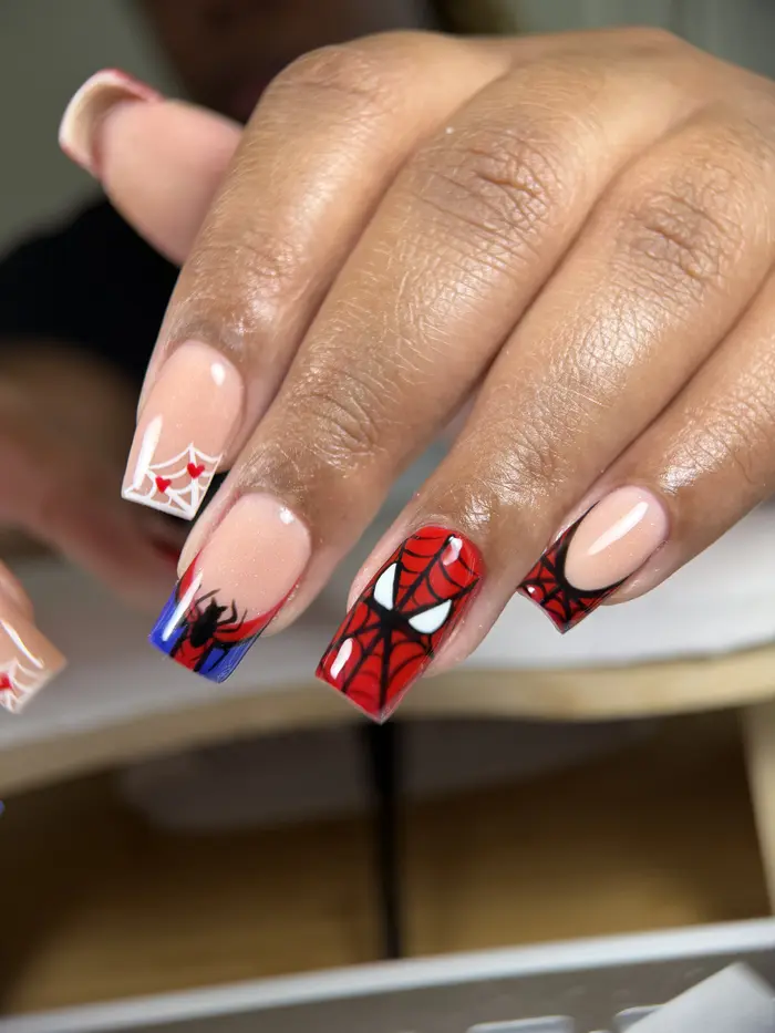 Diseño de uñas realizado en el estudio #10